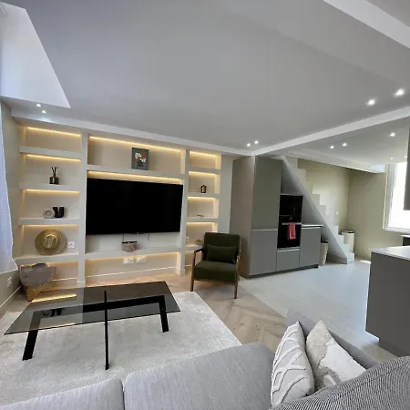 House With Sunny Terrace And Ac Villa *